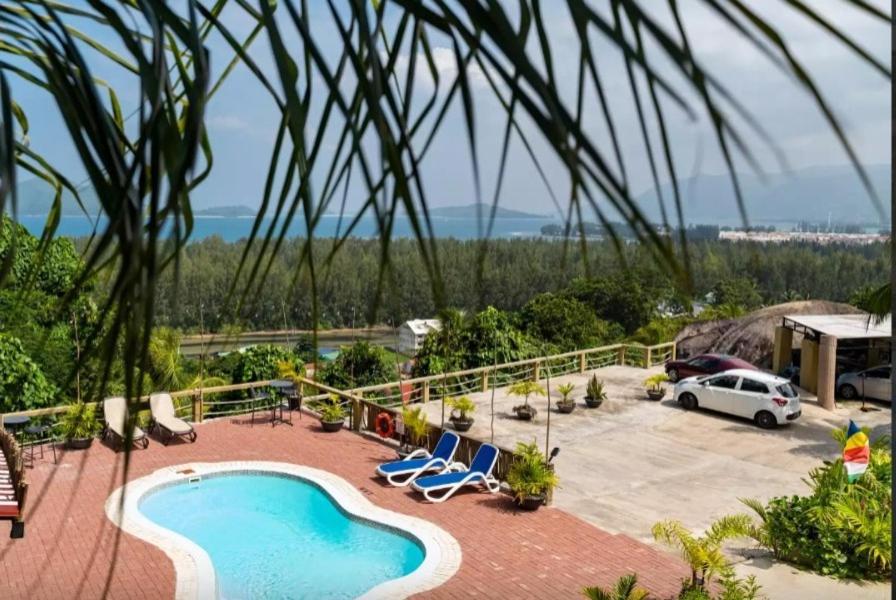 Auguste Holiday Residence Anse Etoile Buitenkant foto